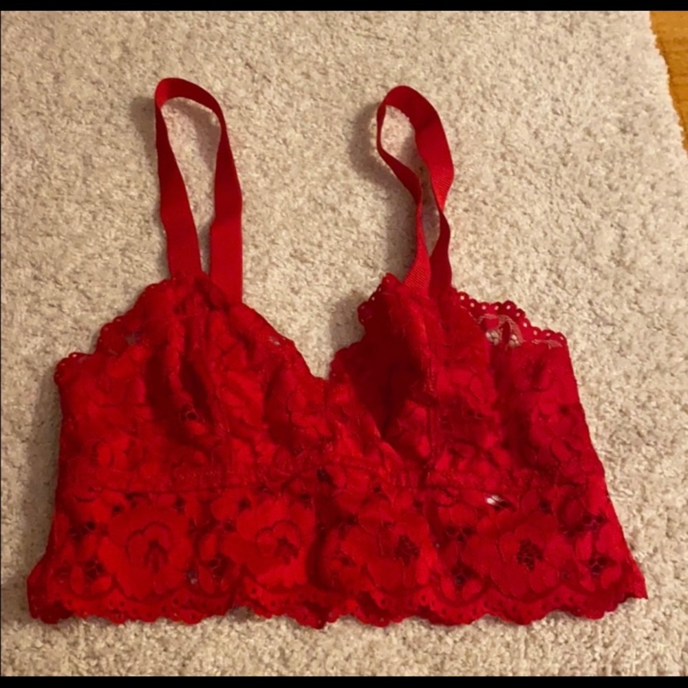 🐞red lacey bralette(size 6 = M)